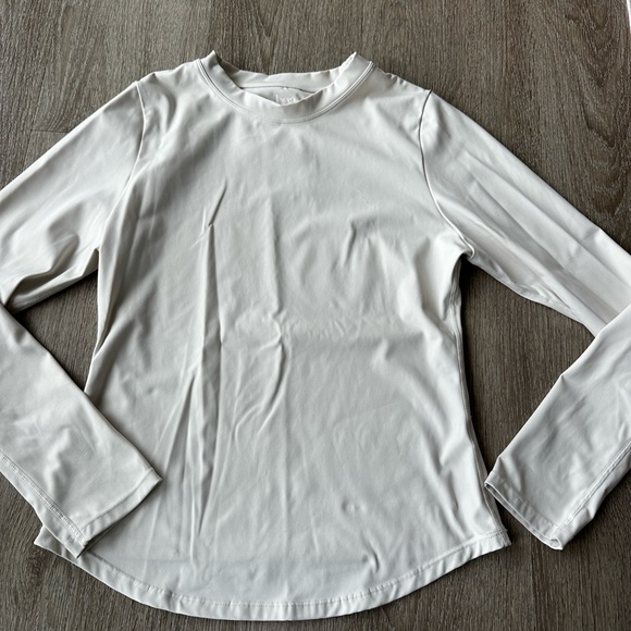 Boa Tops - Elegant Cream Long Sleeve Women's Top